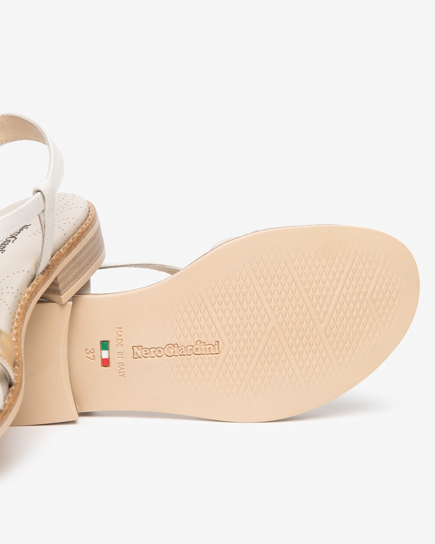 Sandali in pelle Avorio E615891D T.2,5cm