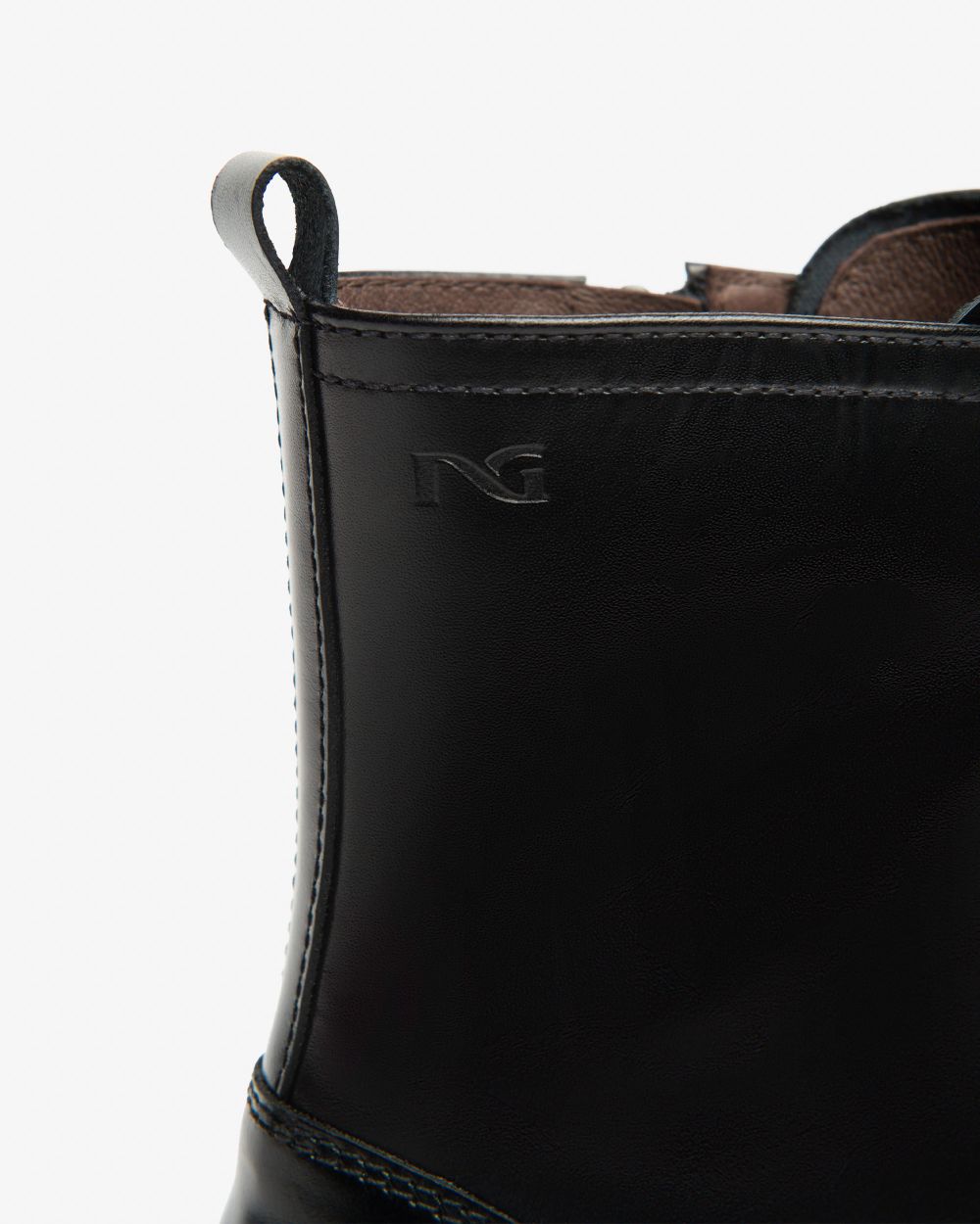 Anfibio in pelle brillante stile DrMartens nero