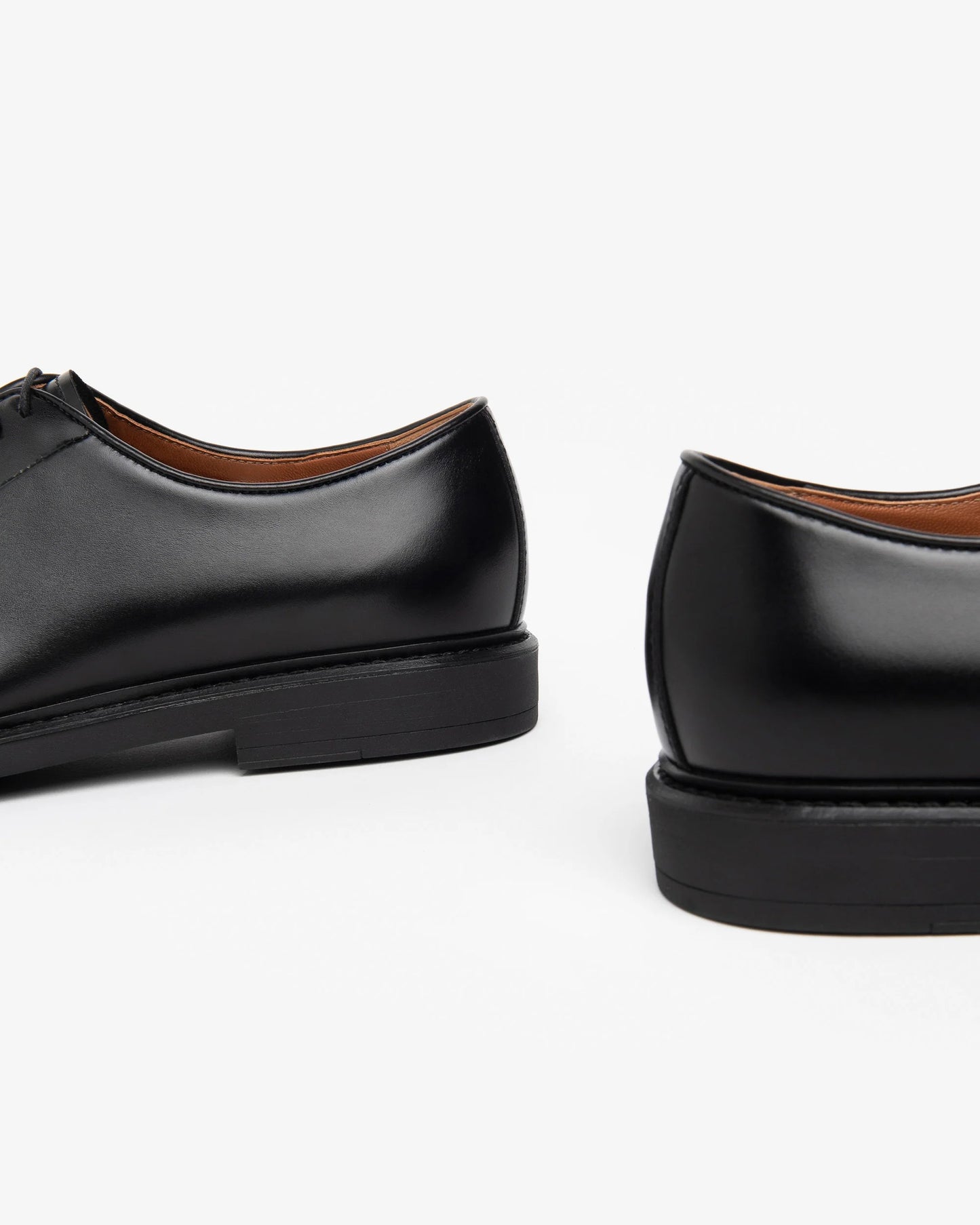 Derby liscio brillante E500601U Nero