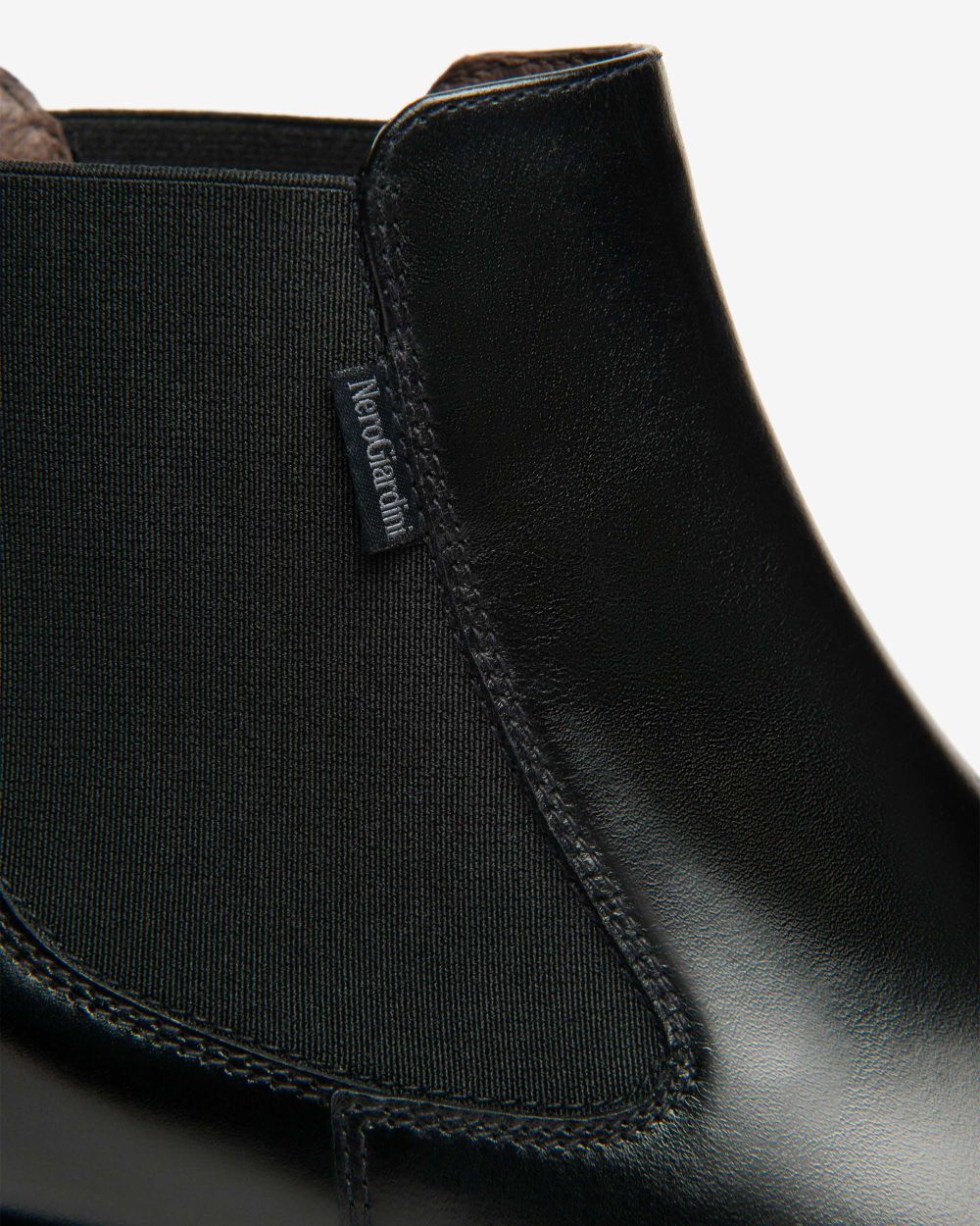 Stivaletti Chelsea in Pelle Brillante