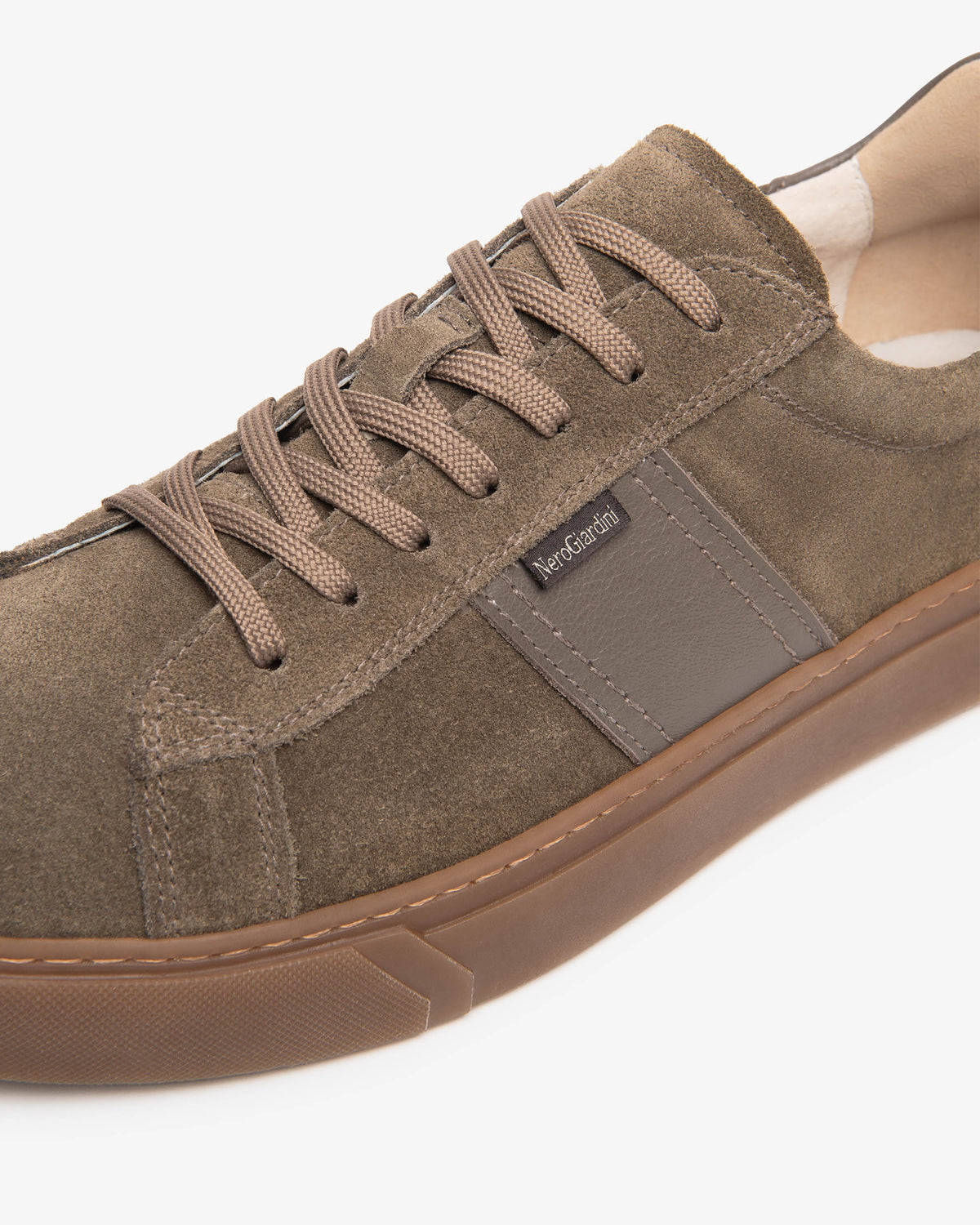 Sneaker in camoscio e pelle I601360U fango