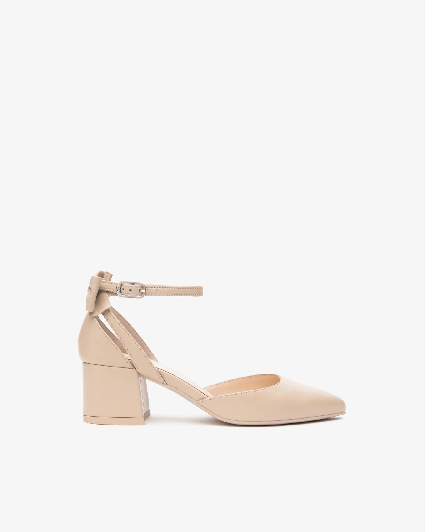 Scarpetta con cinturino e fiocchetto E612350D beige