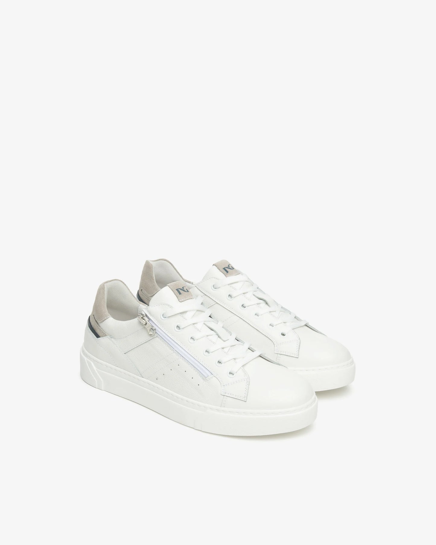 Sneaker in pelle E601130U Bianco