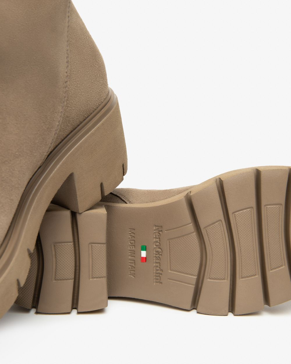 Stivaletti con zip posteriore  I514820d camoscio argilla