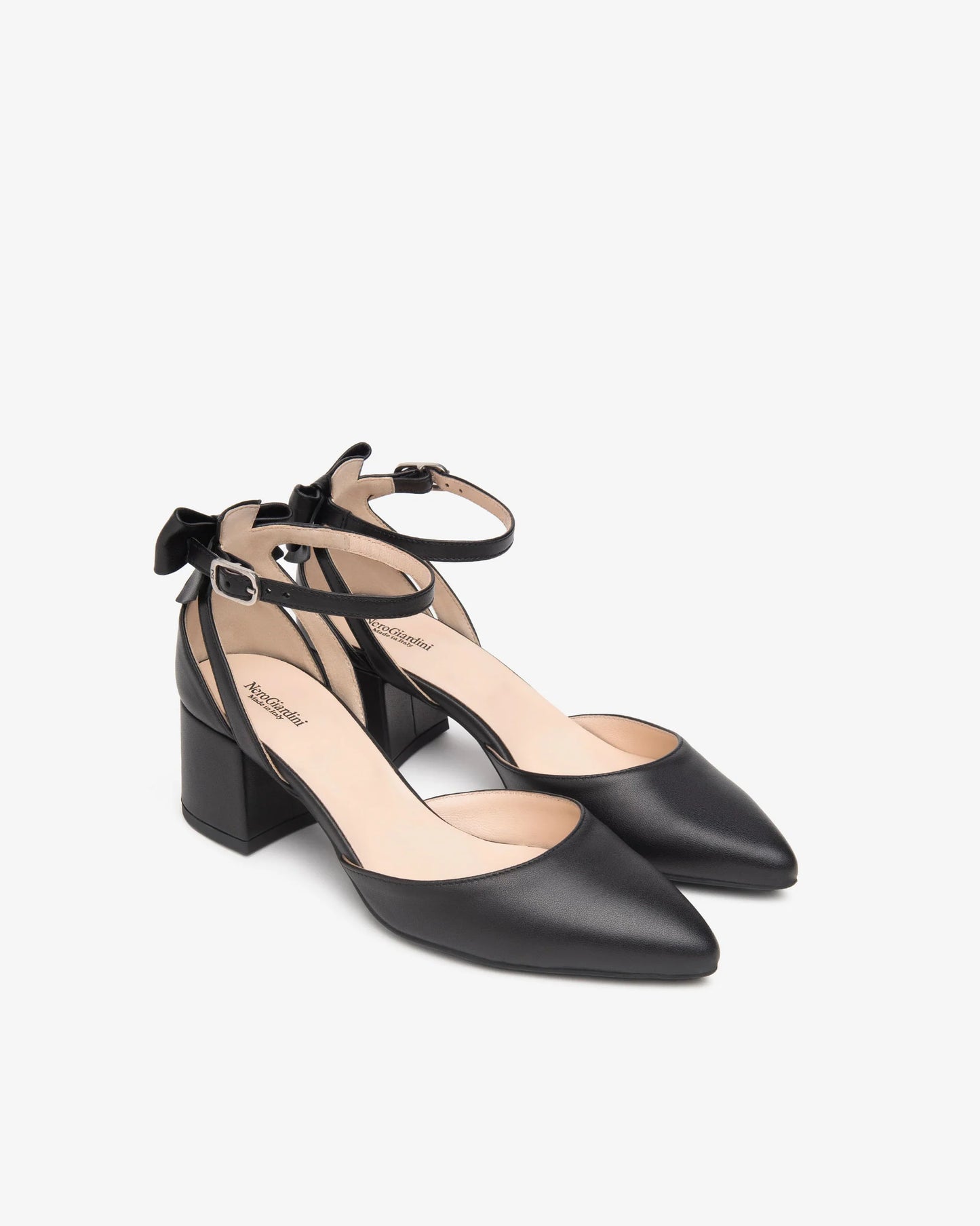 Scarpetta con cinturino e fiocchetto E512350D nero