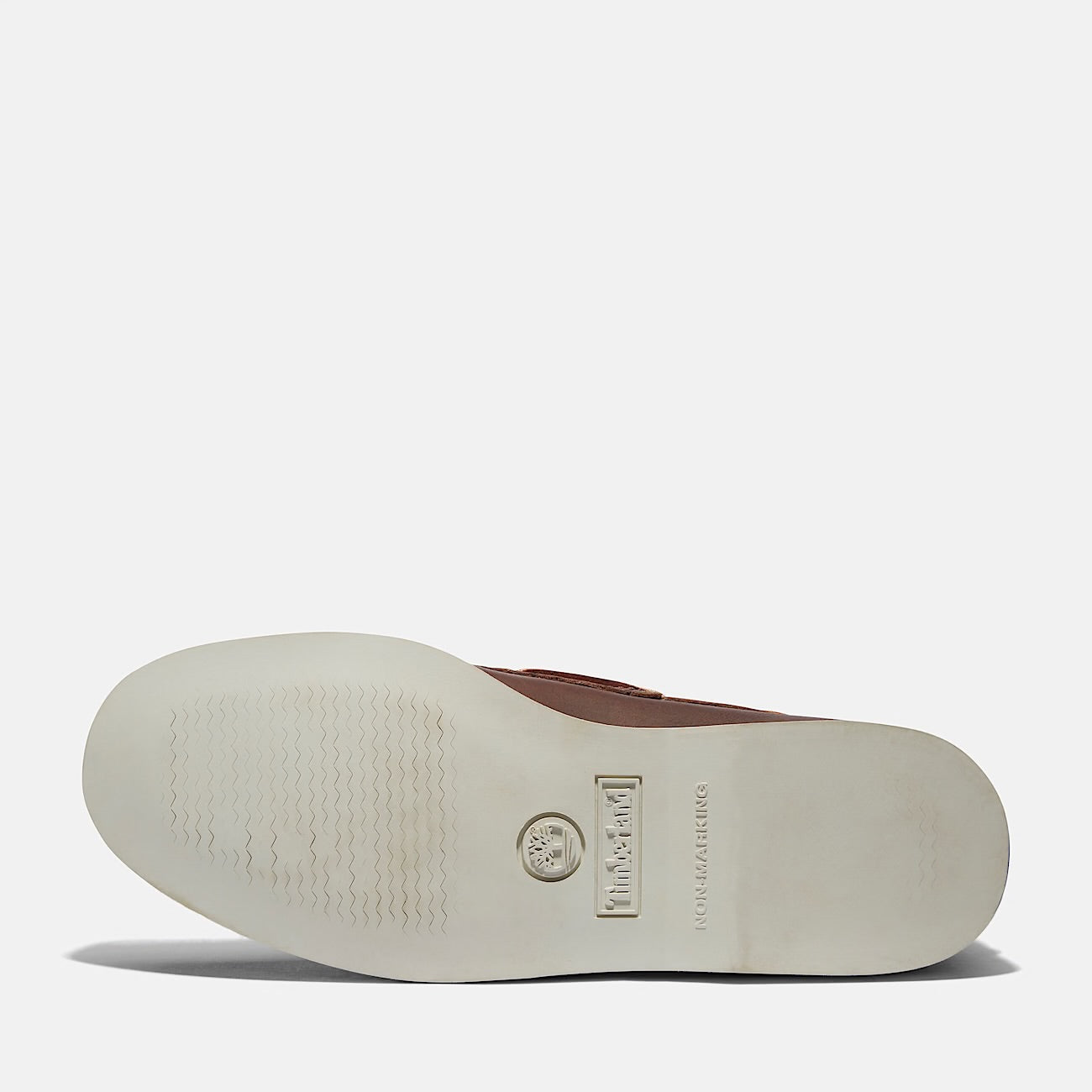Scarpa da Barca Classic Uomo marrone fondo bianco