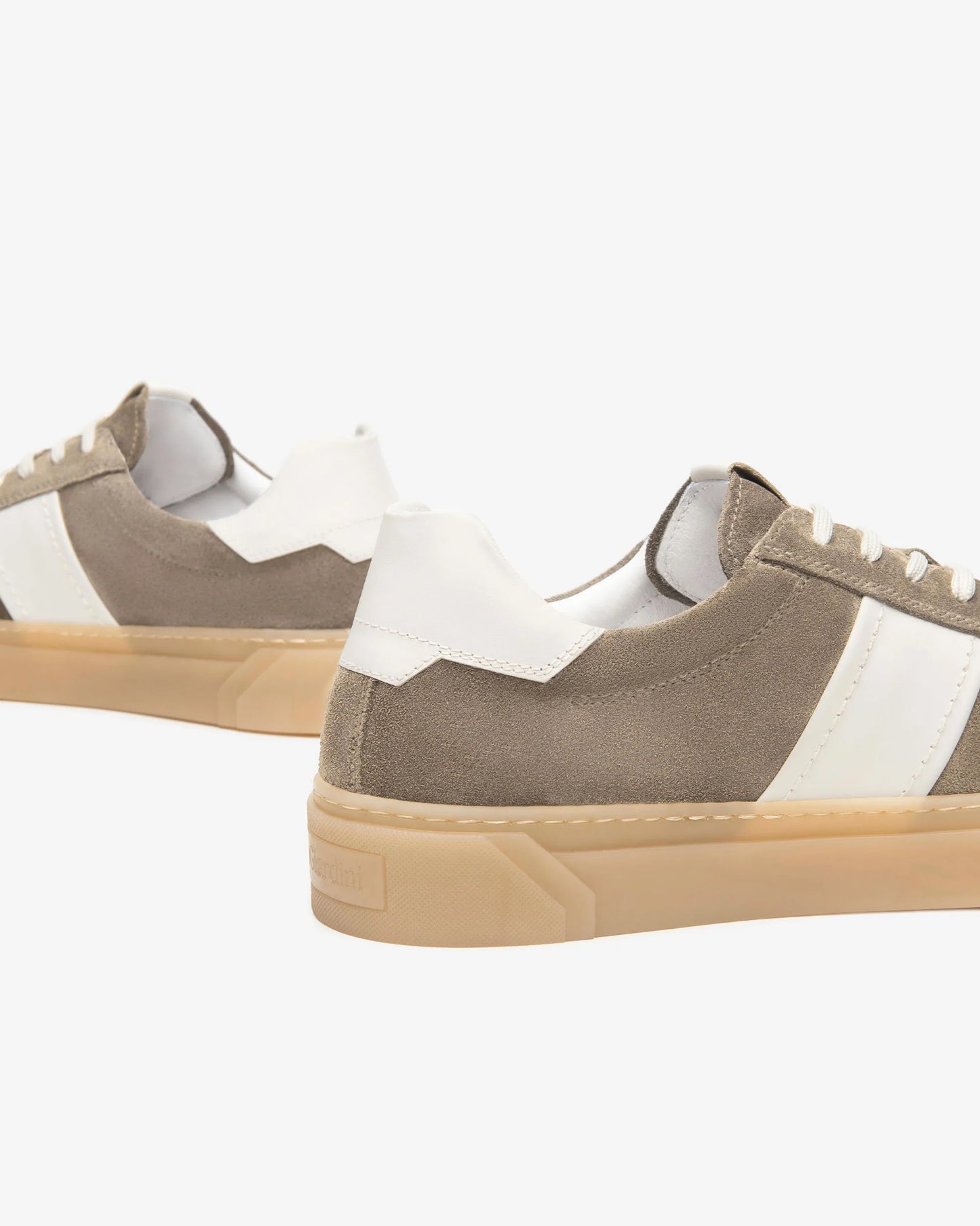 Sneaker in camoscio E500694U Argilla