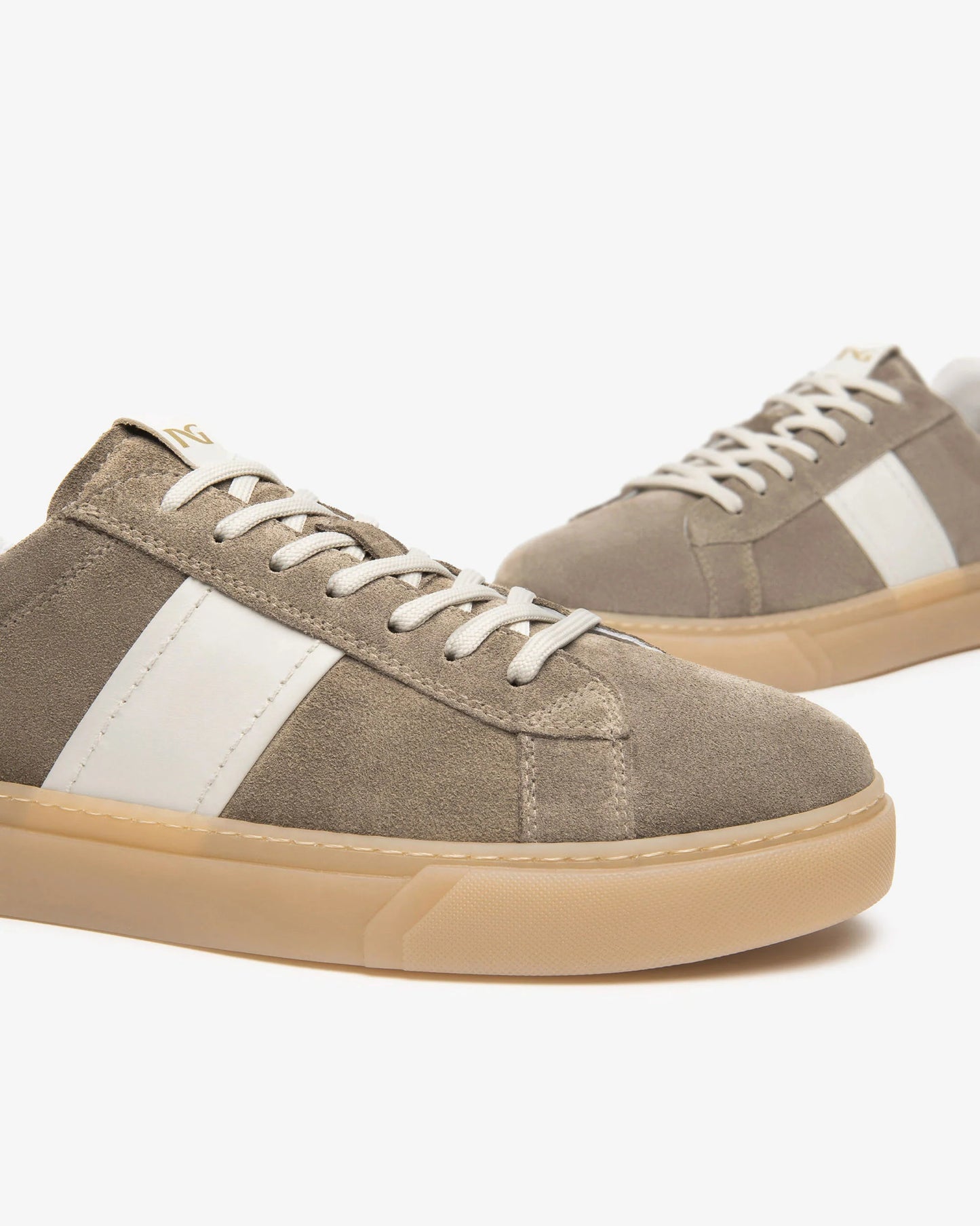 Sneaker in camoscio E500694U Argilla