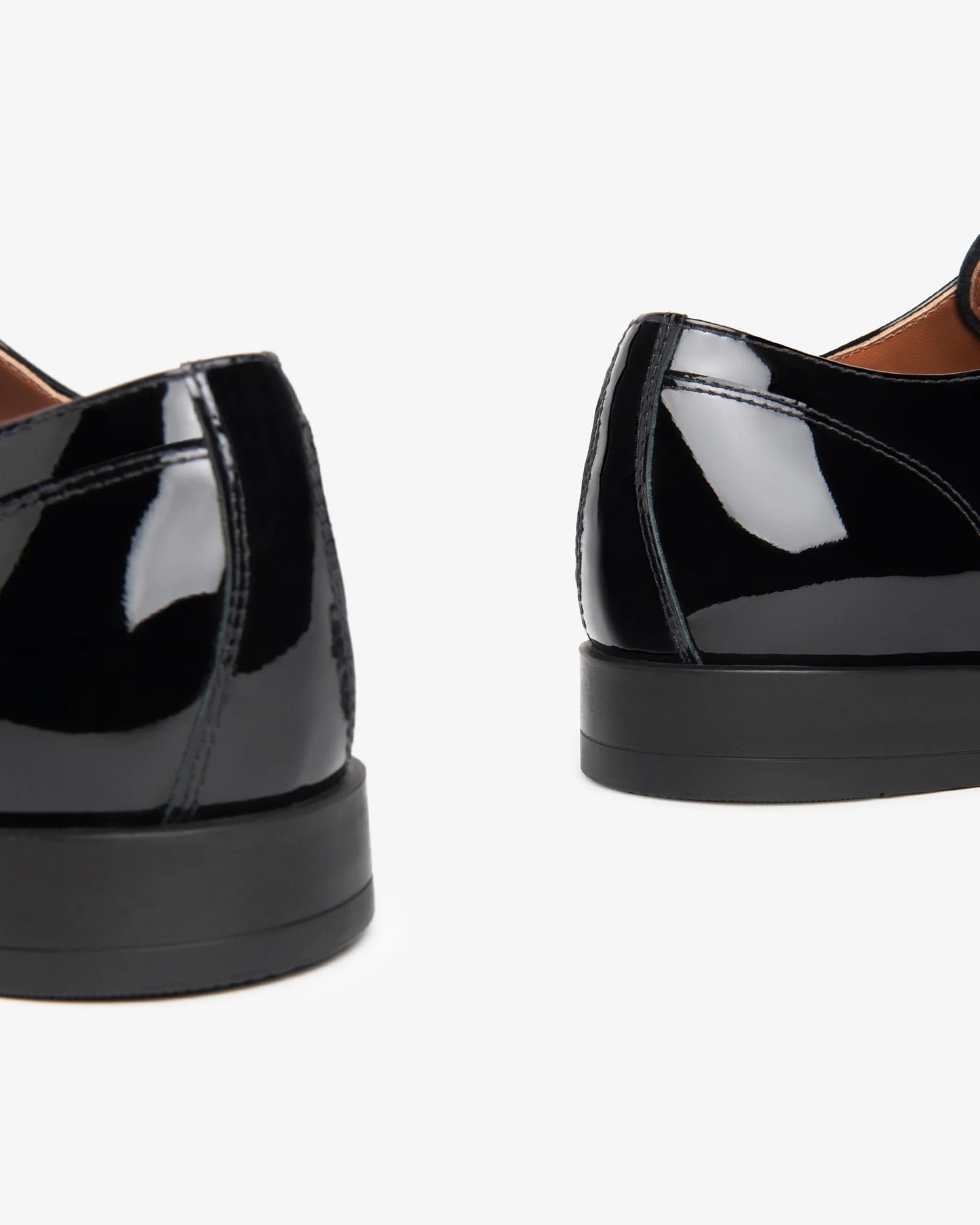 Scarpa stringata in vernice E400121UE nera