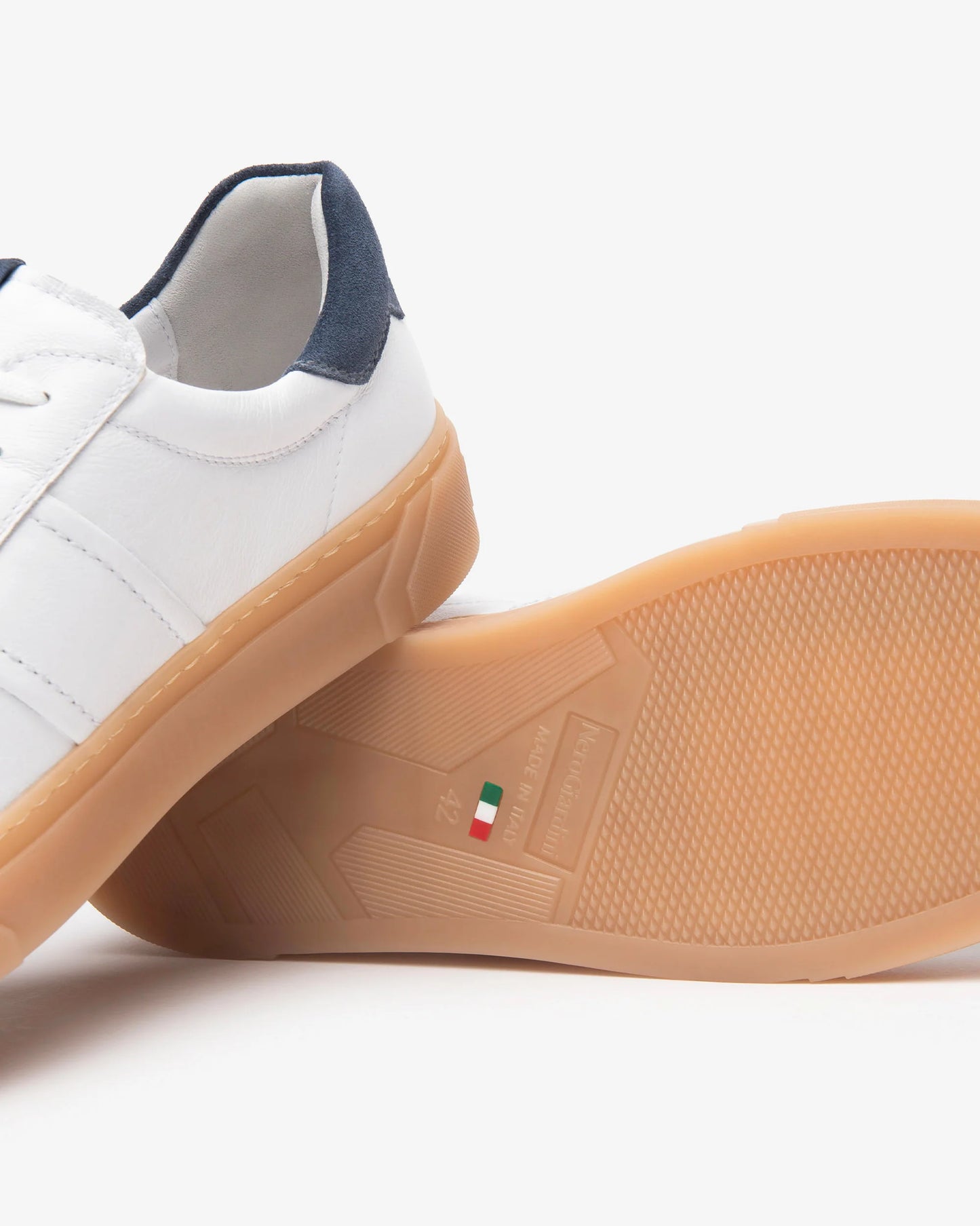 Sneaker in pelle E500695U Bianco