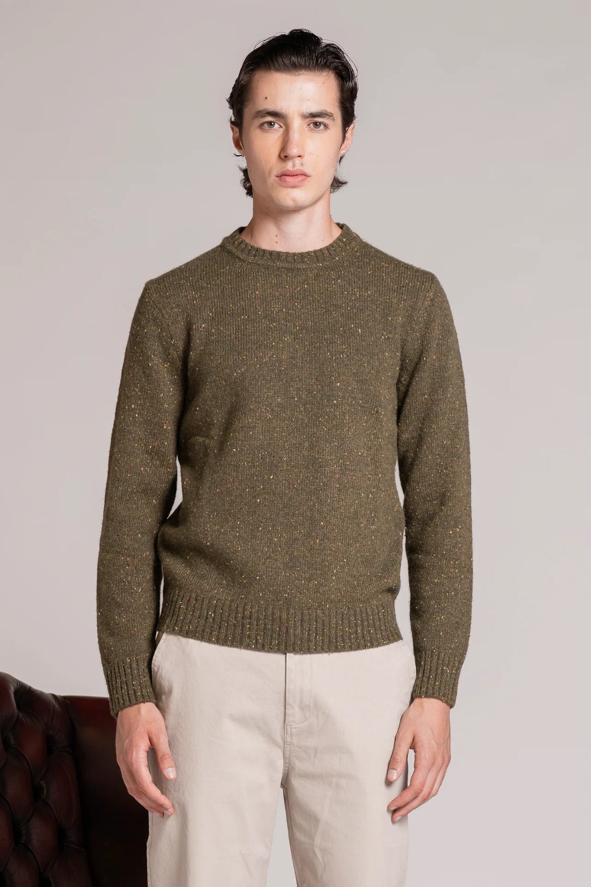 Maglia girocollo filato bottonato george verde