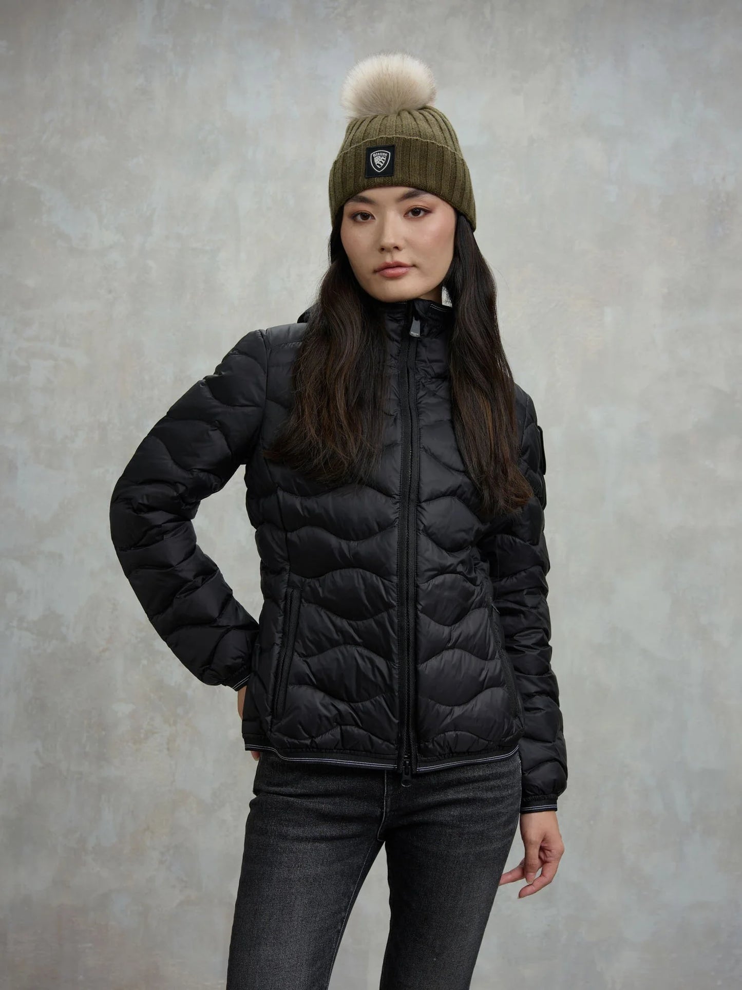 Piumino ad onde Camelia nero