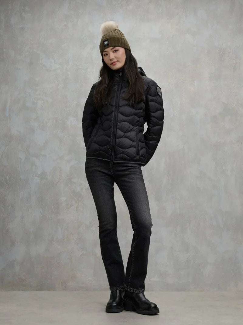 Piumino ad onde Camelia nero