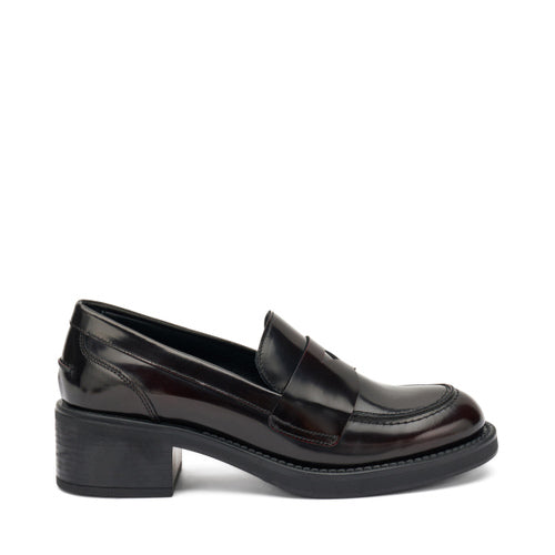 Mocassini con tacco in pelle lucida Bordeaux