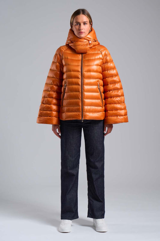 MANGLES – Piumino over ocra 100 grammi con cappuccio staccabile