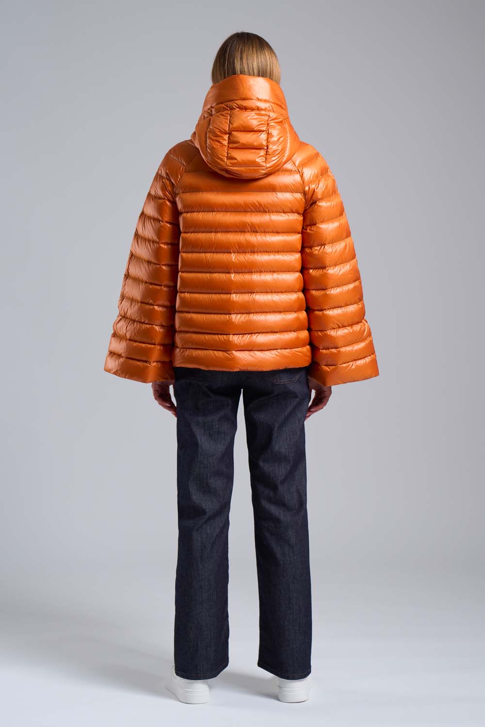 MANGLES – Piumino over ocra 100 grammi con cappuccio staccabile