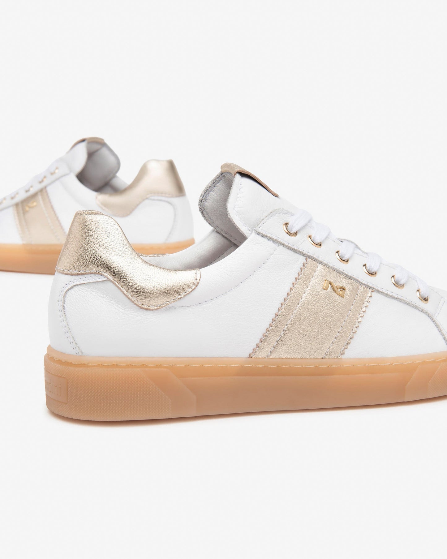 Sneakers in pelle bianca E513006D